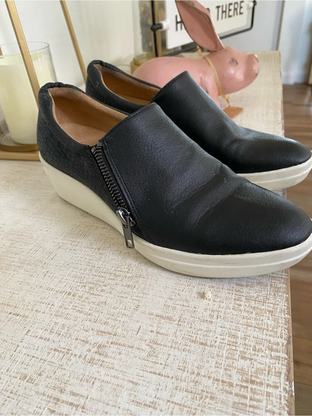 Naturalizers. 6.5. Slip-On Platform Sneakers in Black